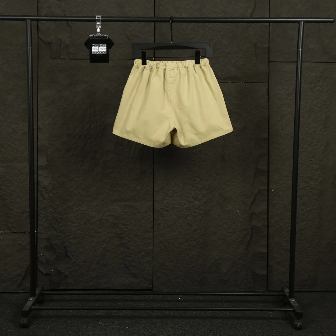 P146 Actual photo [Hot in summer] Style number: 25051# Color: Black/Navy/Khaki/Beige/Matte Pink Size: S to 100% restoration of workmanship, fake placket design with front waves, double stitched lines covering the independent waistband, 0.6 thread pressure for the whole garment ✅ - RL/women's classic drawstring cotton shorts, super long and wide-leg style, the upper body does not stick to the legs, breathable and cool, drawstring elastic waist, easy to wear and match, all shirts and short-sleeved suits are good-looking. If you like the lazy style, you must buy the refreshing commuting OOTD, practical and full, a must-have item for the summer wardrobe, clean and refreshing